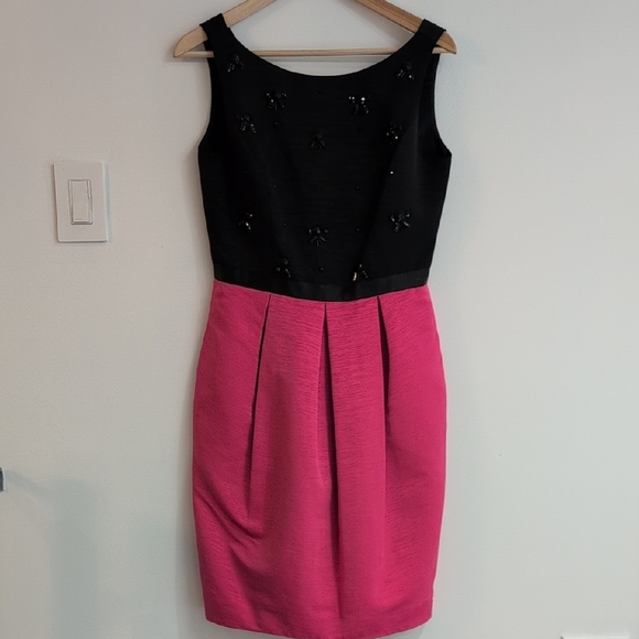 Eliza J Black and Pink Beaded Sheath Dress With Pockets! Size 6 - Picture 4 of 10